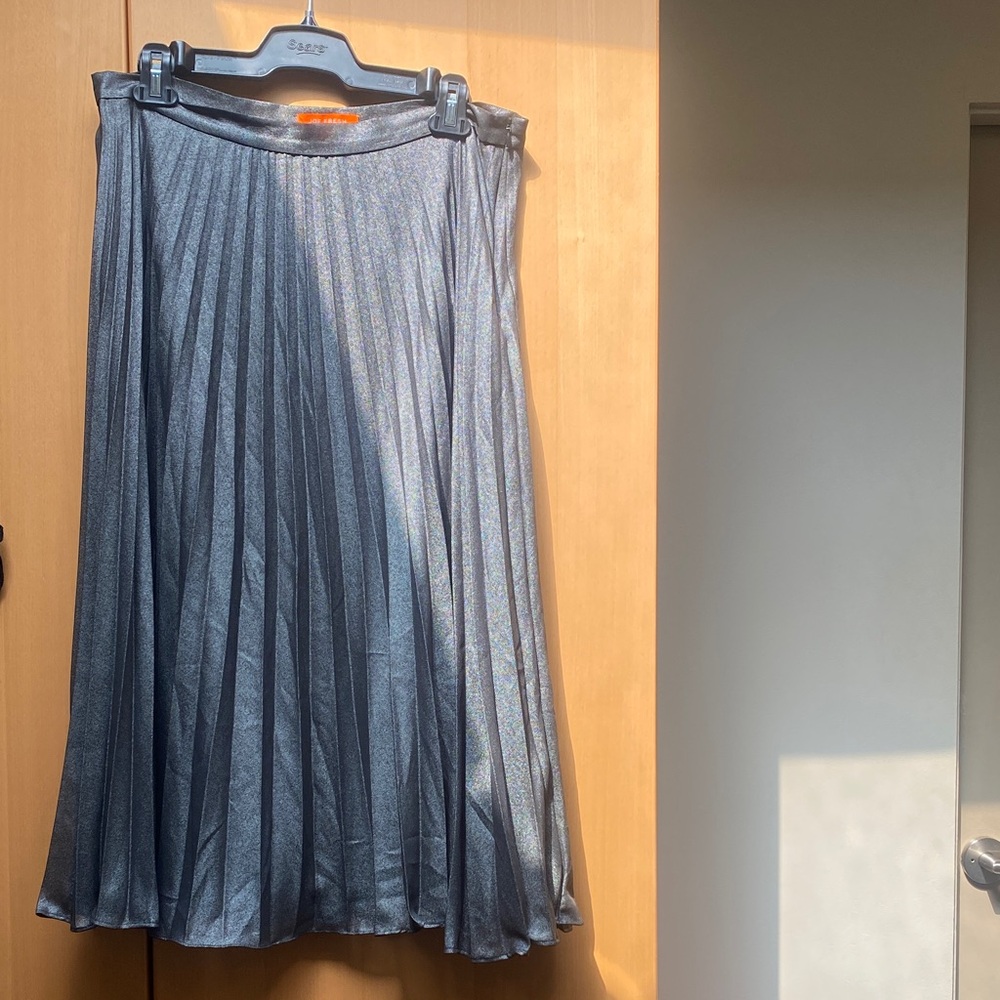 Elegant Gray Pleated Skirt Joe Fresh